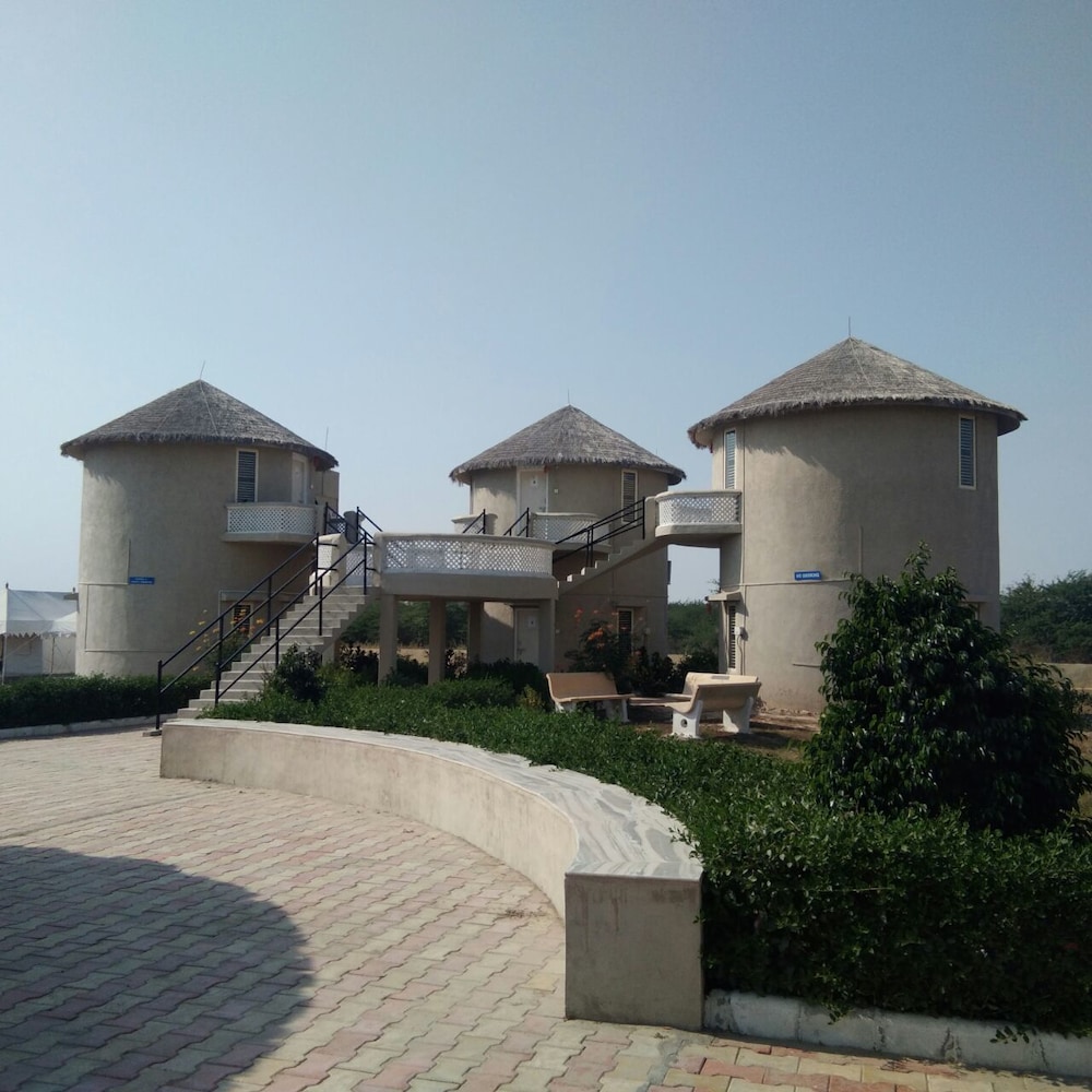 hiriz gorewali resort