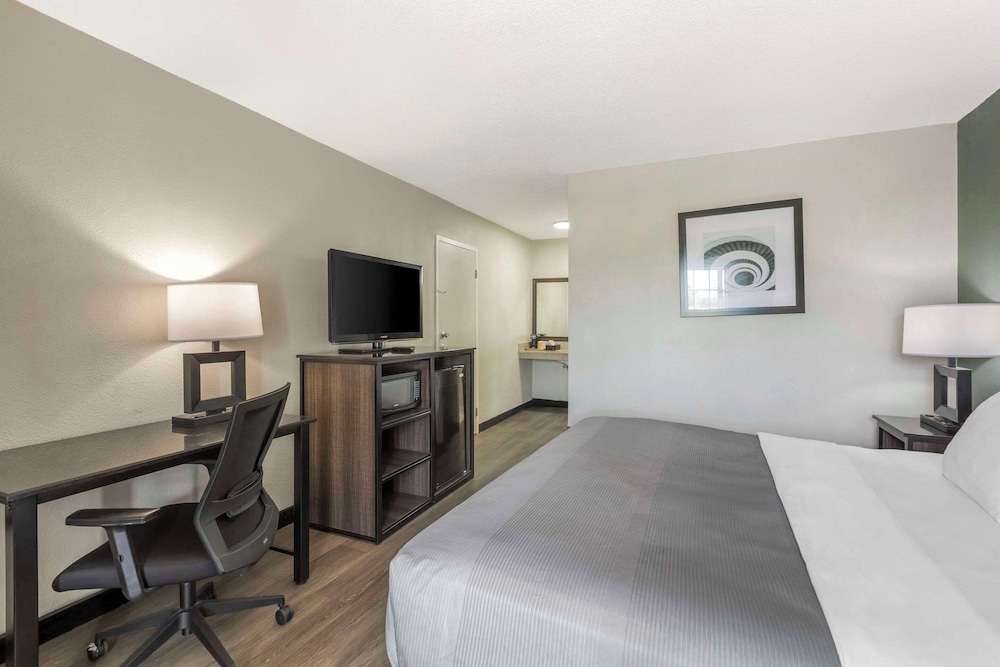 quality inn and suites