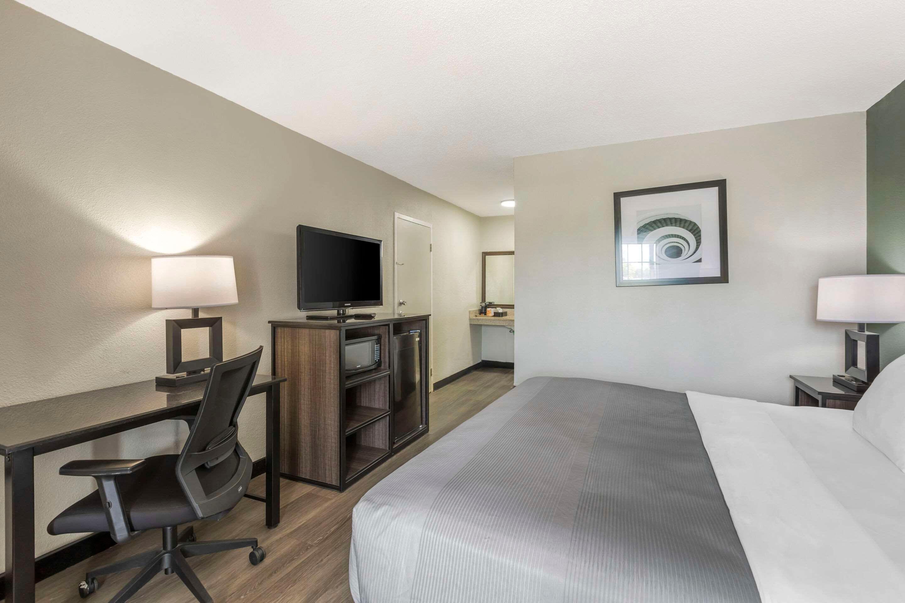 quality inn and suites