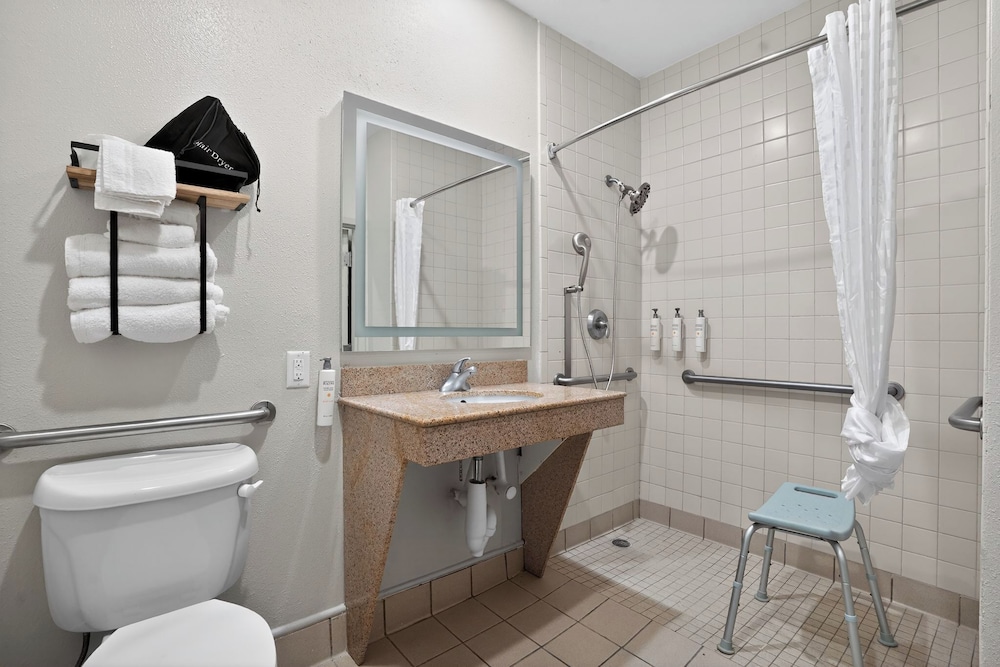 sonesta essential north houston