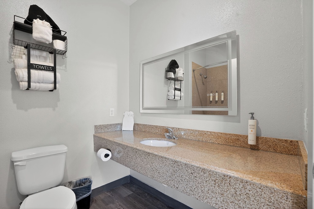 sonesta essential north houston