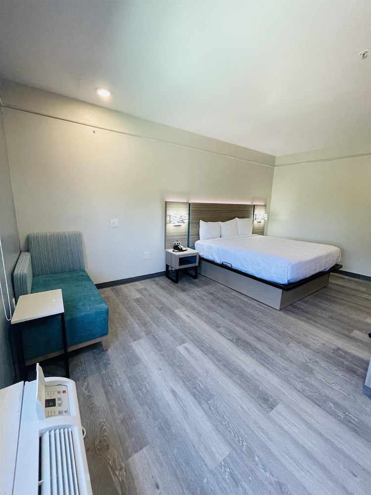 sonesta essential north houston