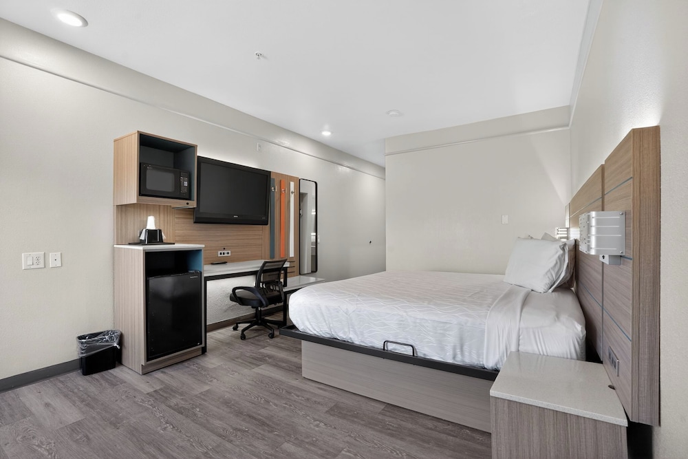 sonesta essential north houston