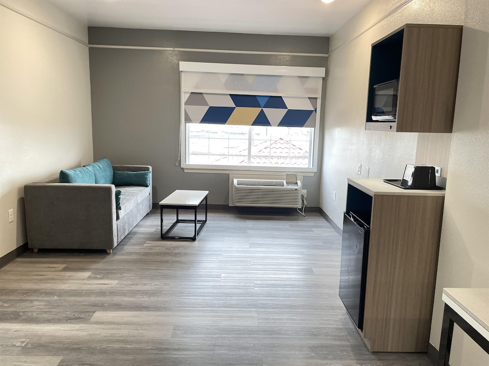 sonesta essential north houston