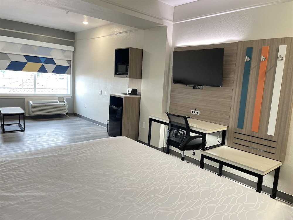 sonesta essential north houston