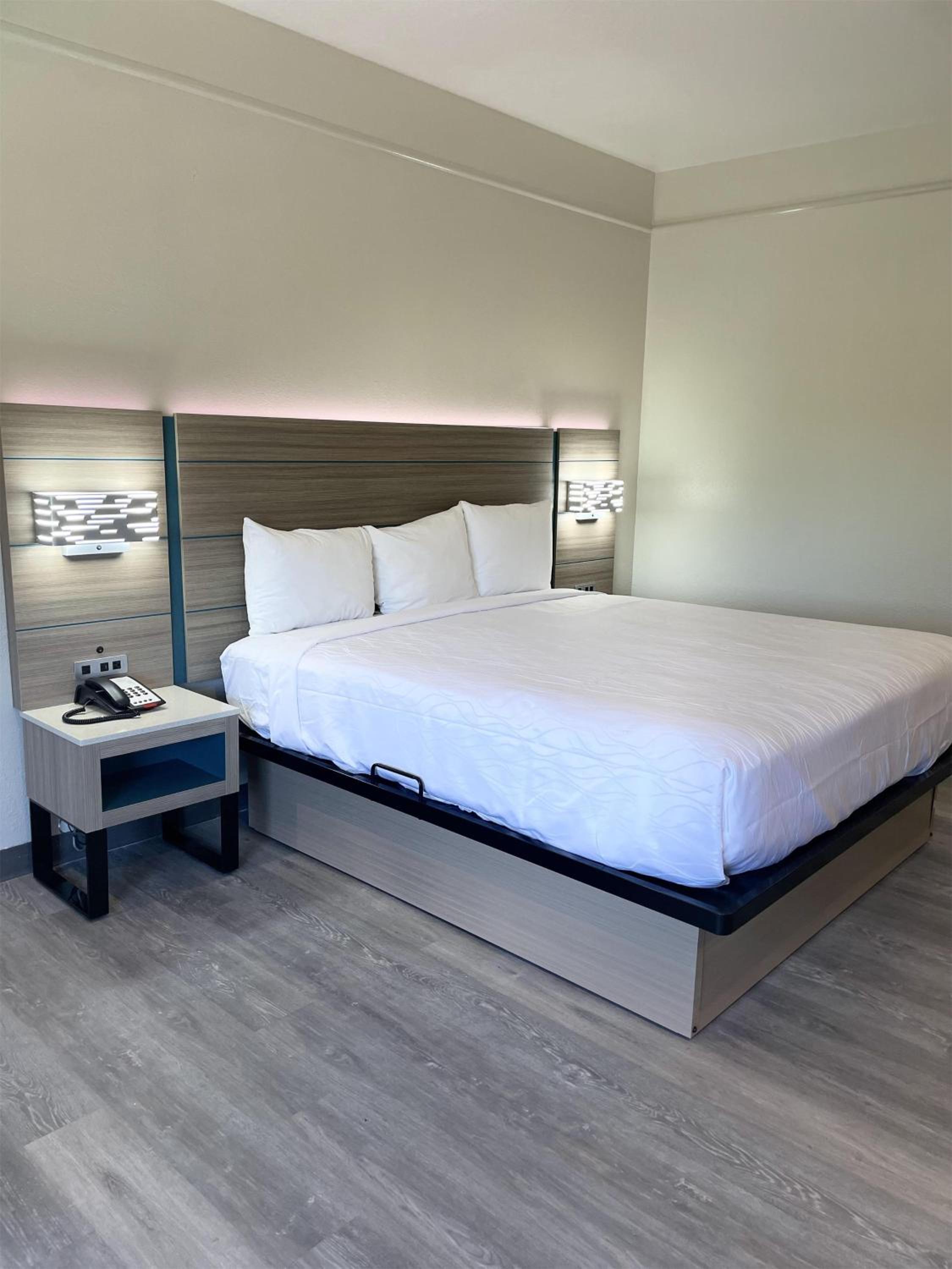 sonesta essential north houston