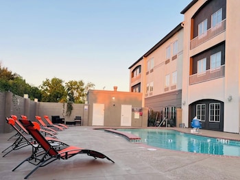 Sonesta Essential North Houston,415 Farm To Market 1960,3 star