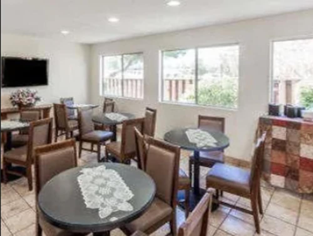 days inn by wyndham san marcos