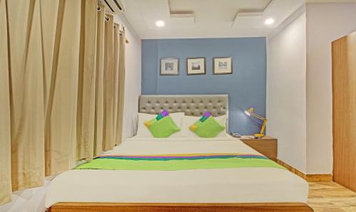 hotel royal crowne