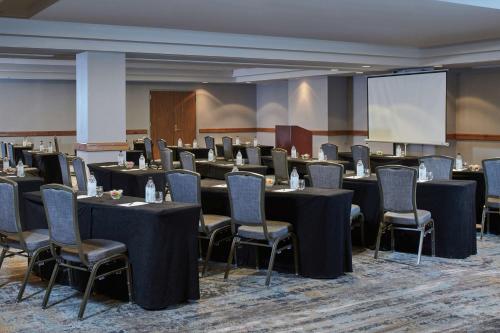 hilton anchorage