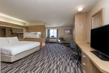 baymont inn and suites by wyndham anchorage airport
