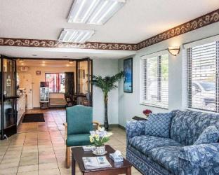 Econo Lodge Inn & Suites Southeast,Nashville>>La Vergne,2 star