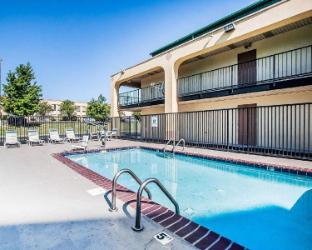 Econo Lodge Inn & Suites Southeast,Nashville>>La Vergne,2 star