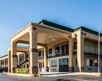 econo lodge inn and suites southeast