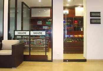 bintang flores hotel