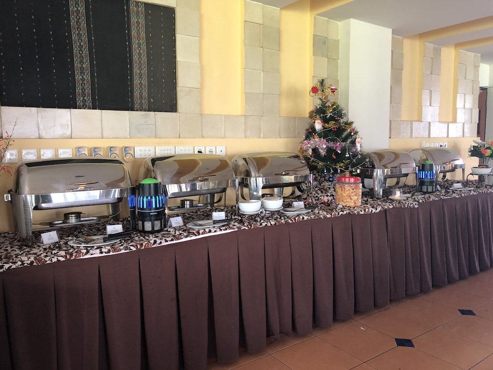 bintang flores hotel