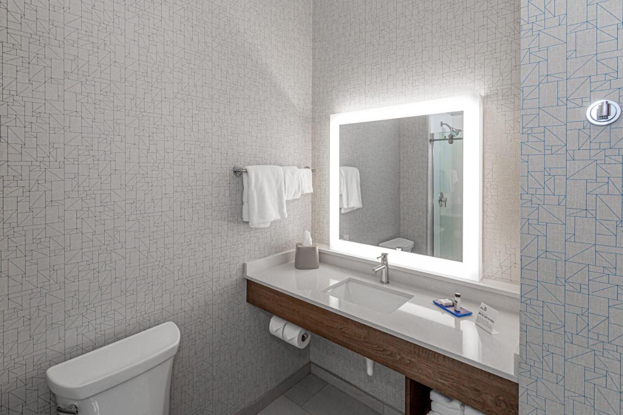 holiday inn express and suites worthington by ihg