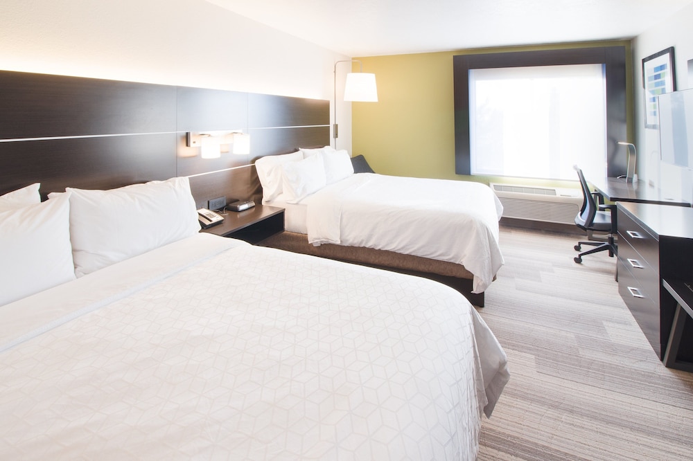 holiday inn express and suites worthington by ihg