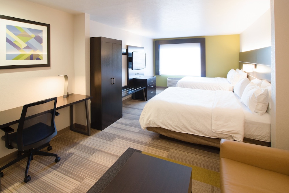 holiday inn express and suites worthington by ihg