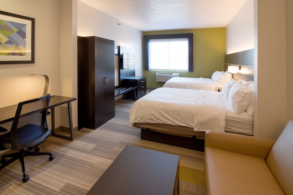 holiday inn express and suites worthington by ihg