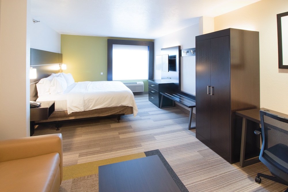 holiday inn express and suites worthington by ihg