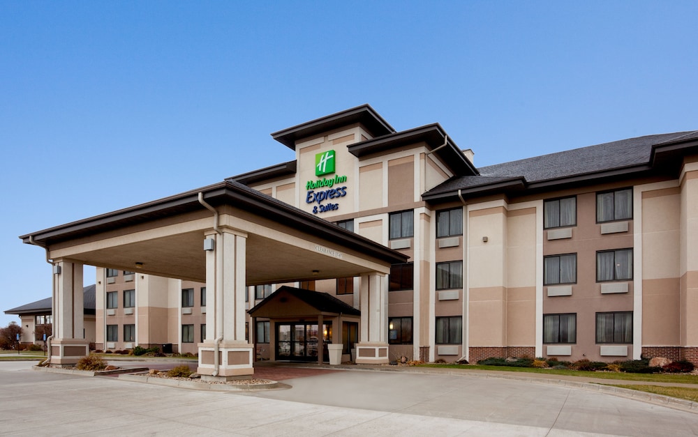 holiday inn express and suites worthington by ihg