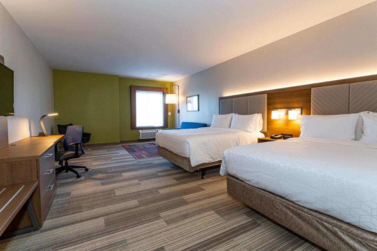 holiday inn express and suites worthington by ihg