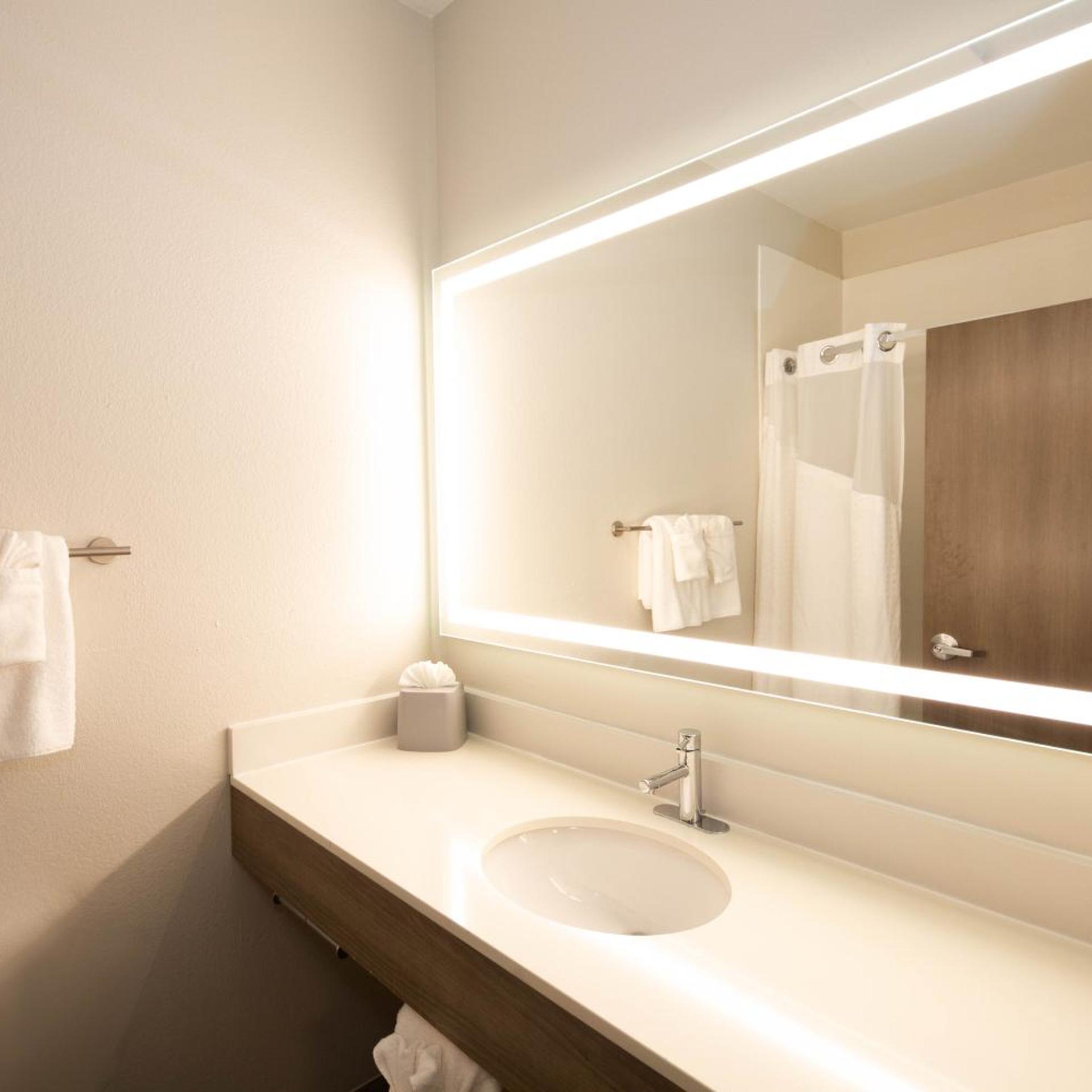 holiday inn express hotel and suites canyon by ihg
