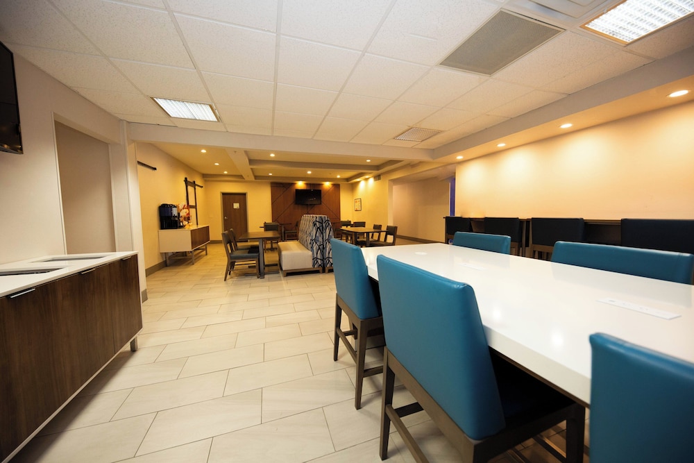 holiday inn express hotel and suites canyon by ihg