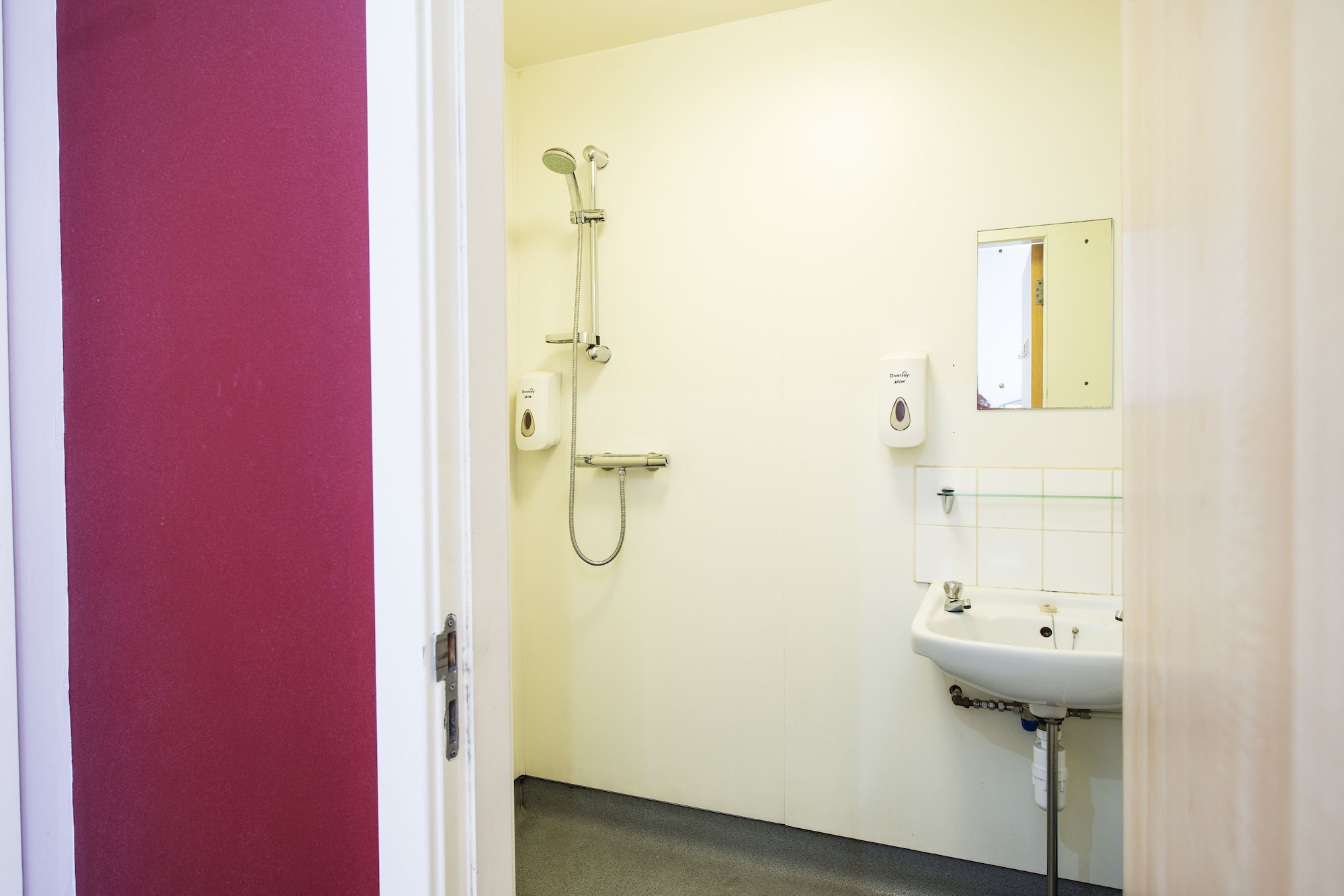 aando edinburgh city hostel