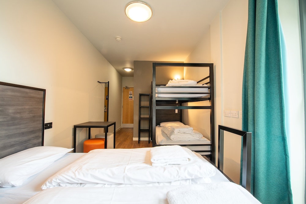 aando edinburgh city hostel