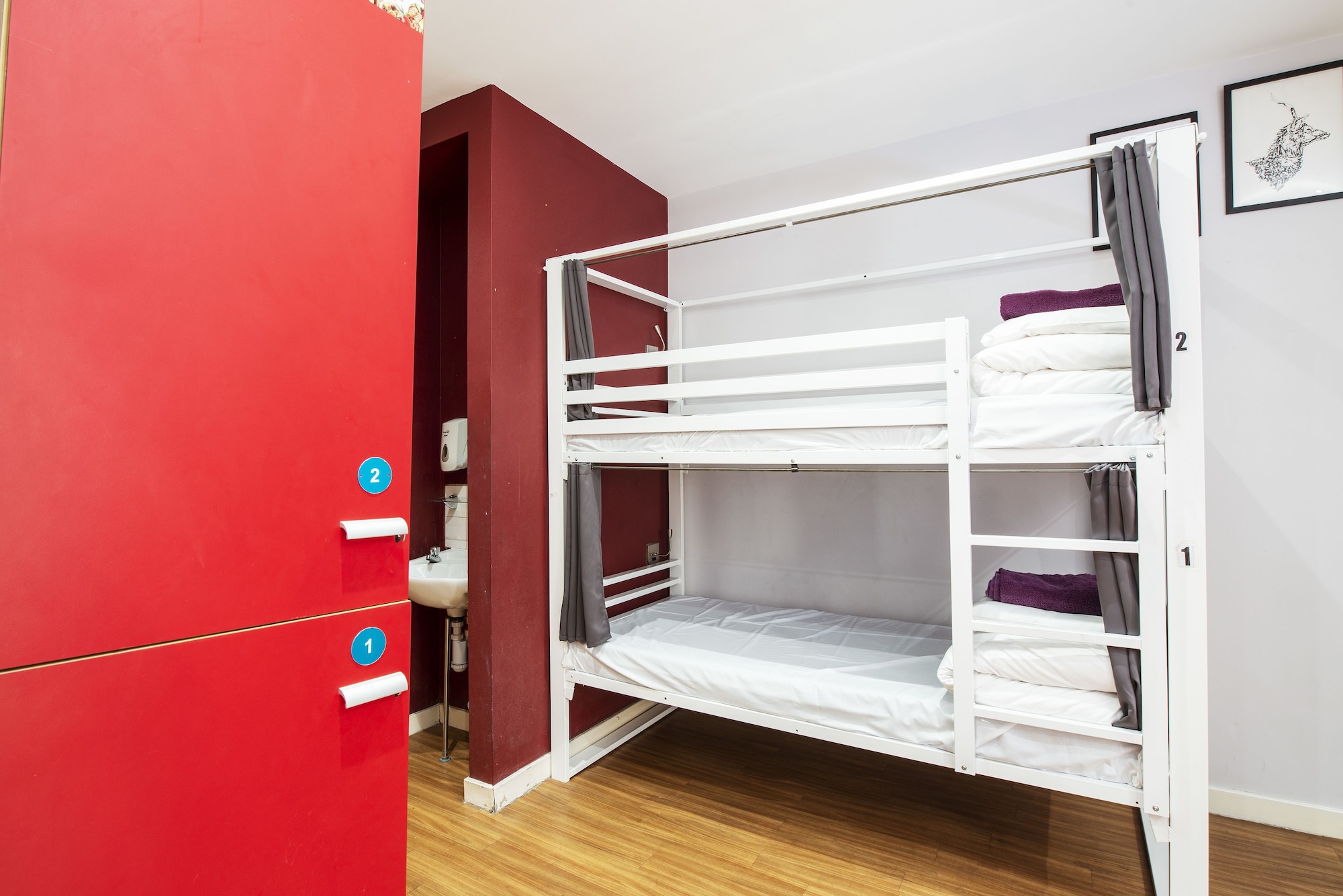 aando edinburgh city hostel