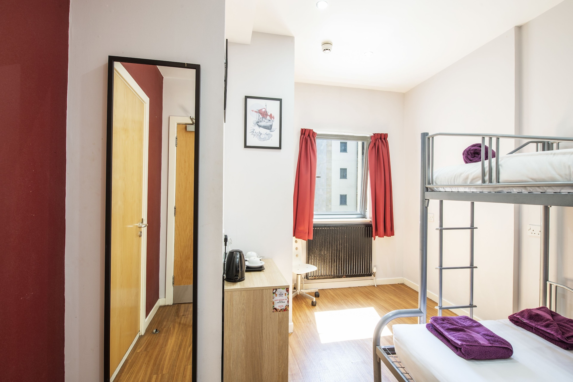 aando edinburgh city hostel