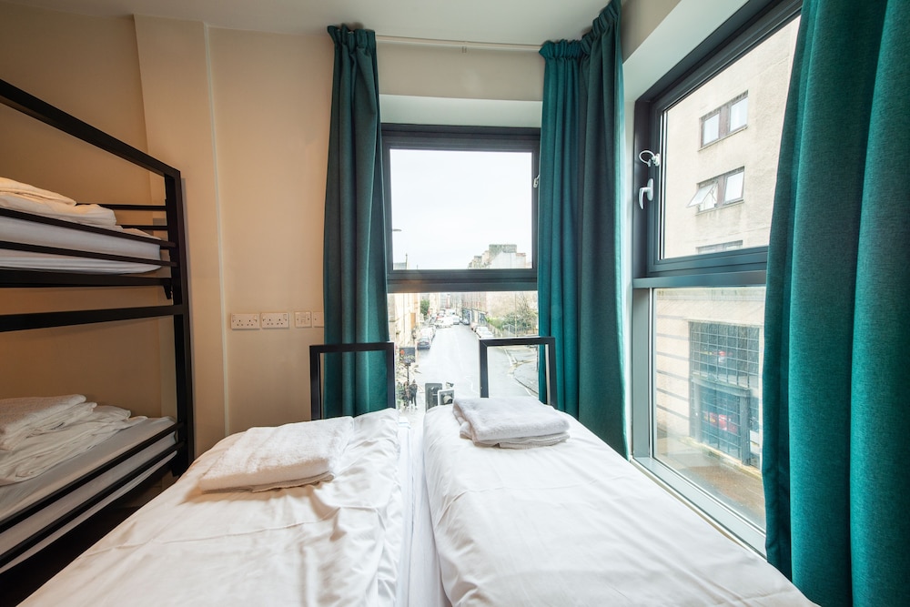 aando edinburgh city hostel