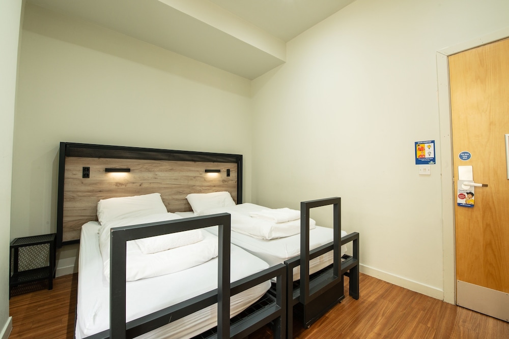 aando edinburgh city hostel