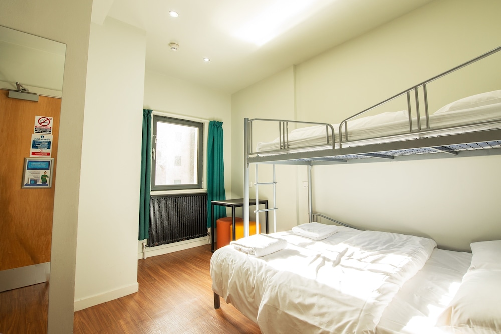 aando edinburgh city hostel
