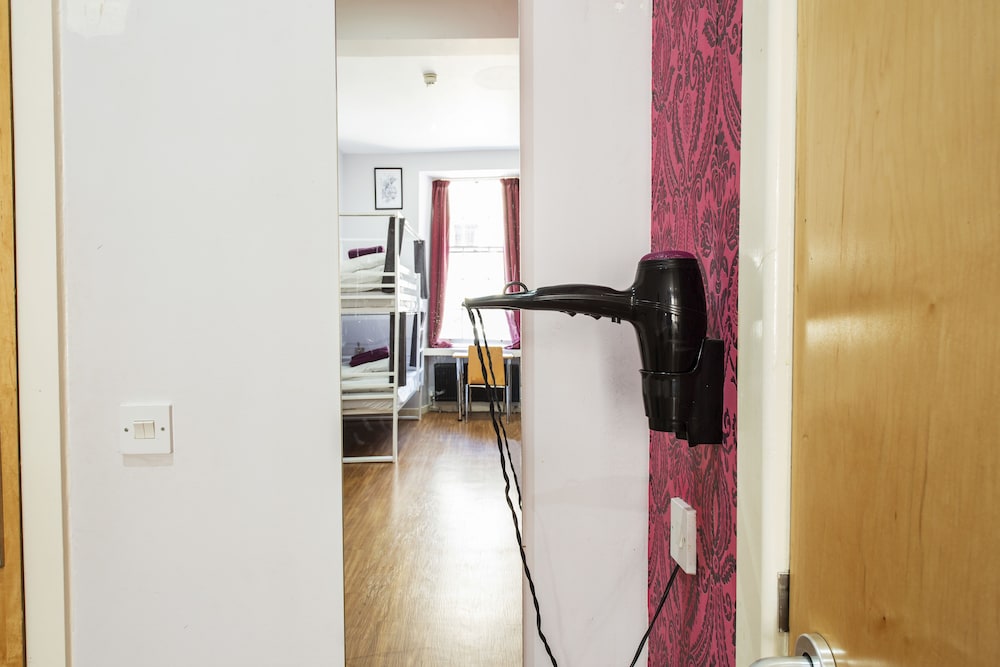 aando edinburgh city hostel