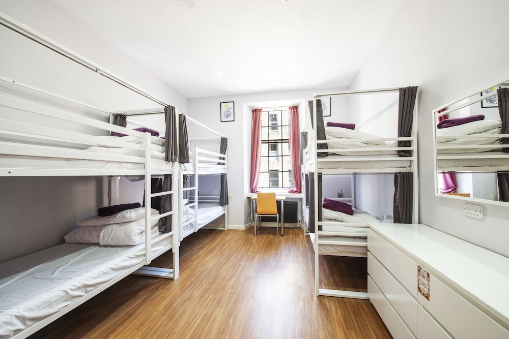 aando edinburgh city hostel
