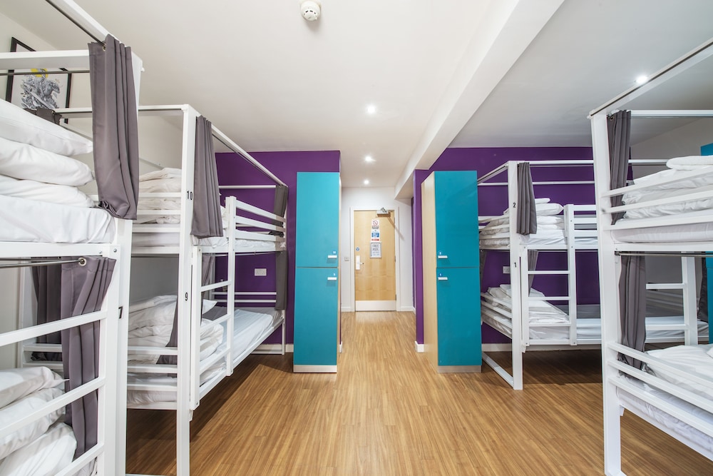 aando edinburgh city hostel