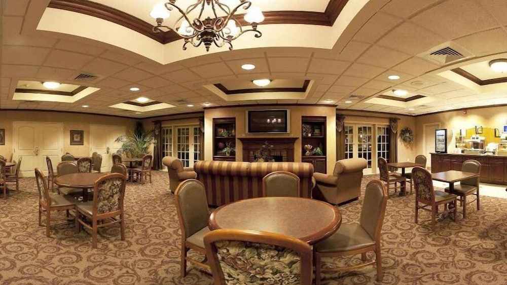 holiday inn express and suites cape girardeau i 55
