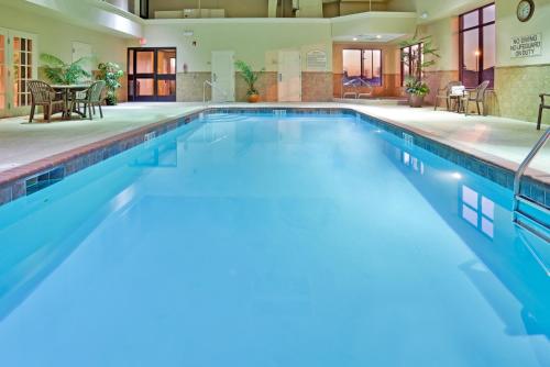 holiday inn express and suites cape girardeau i 55