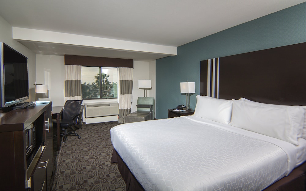 holiday inn express hotel and suites carlsbad beach by ihg