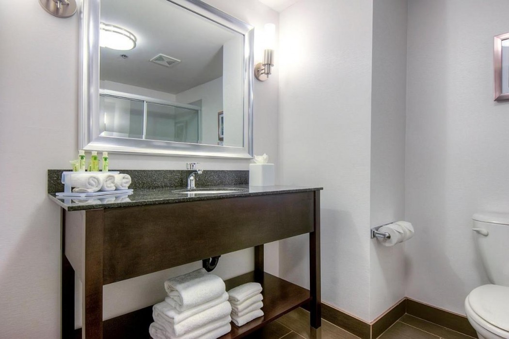 holiday inn express hotel and suites carlsbad beach by ihg