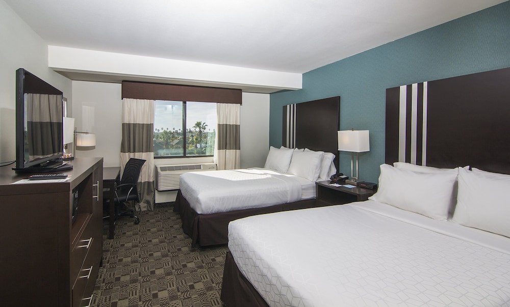 holiday inn express hotel and suites carlsbad beach by ihg