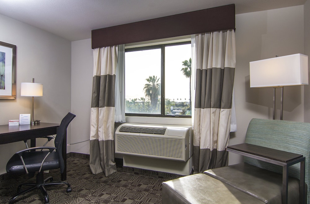 holiday inn express hotel and suites carlsbad beach by ihg