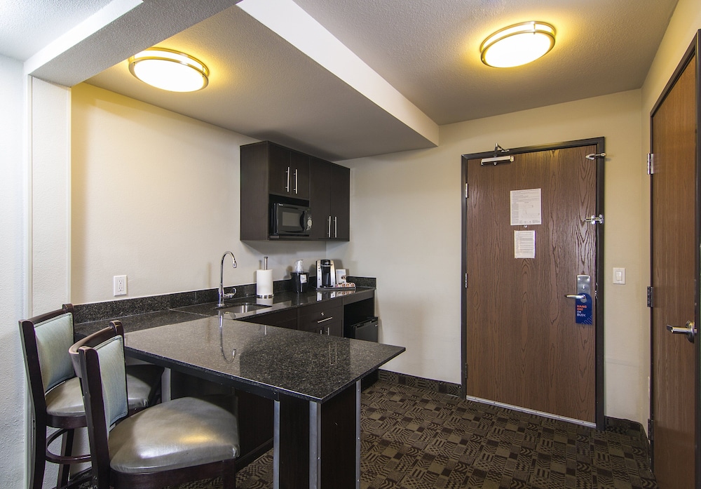 holiday inn express hotel and suites carlsbad beach by ihg