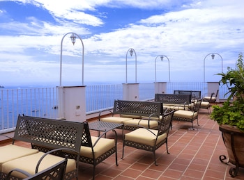 Hotel Casa Albertina,Naples>>Amalfi Coast,3 star