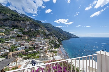 Hotel Casa Albertina,Naples>>Amalfi Coast,3 star