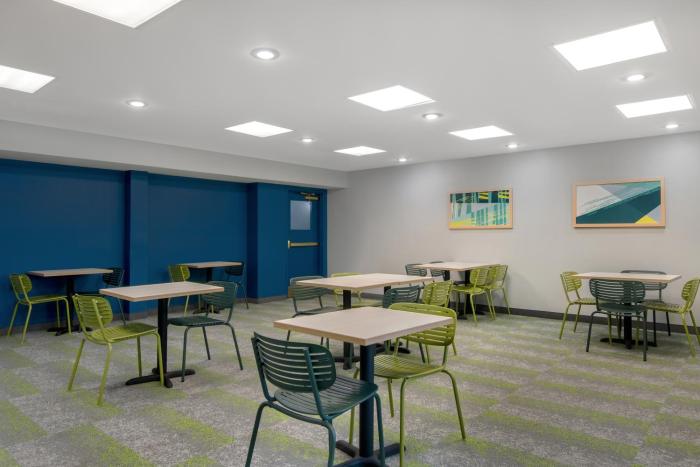 spark by hilton montgomery eastchase