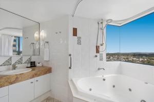 mantra mooloolaba beach